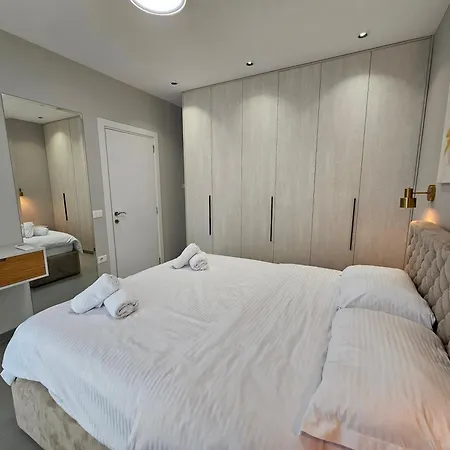 Appartement Valentino Noir