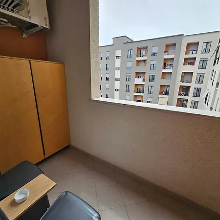 Appartement Valentino Noir