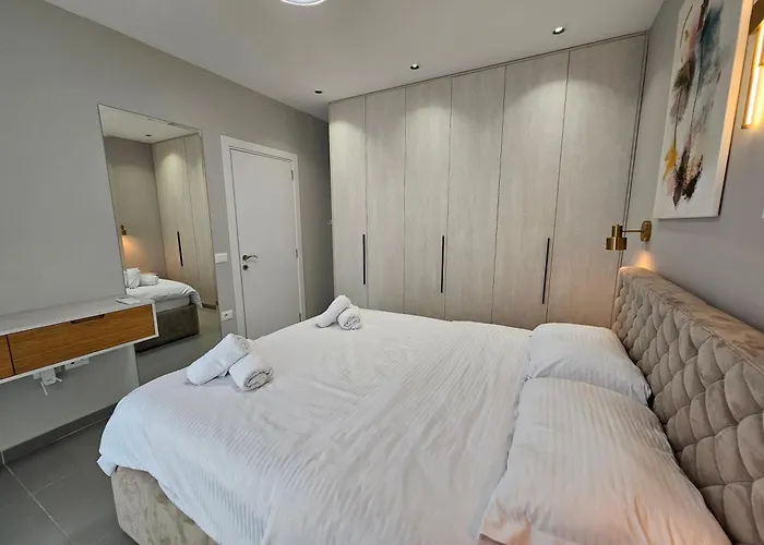 Апартаменты Valentino Noir